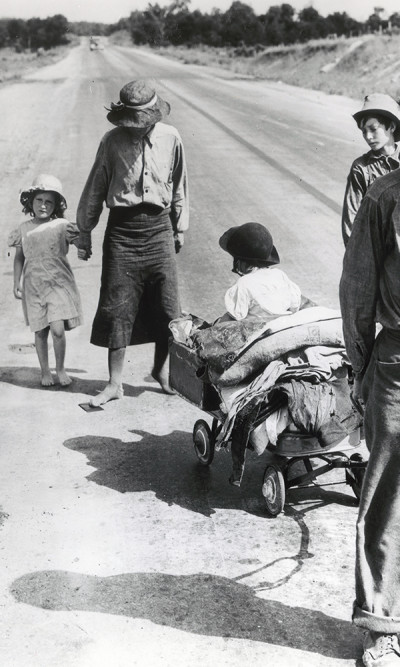 aq_block_1-Family on the Highway, Oklahoma, 1938